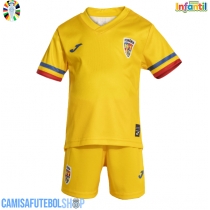 Camisa de time de futebol Romênia Replicas 1º Equipamento Infantil Europeu 2024 Manga Curta (+ Calças curtas)